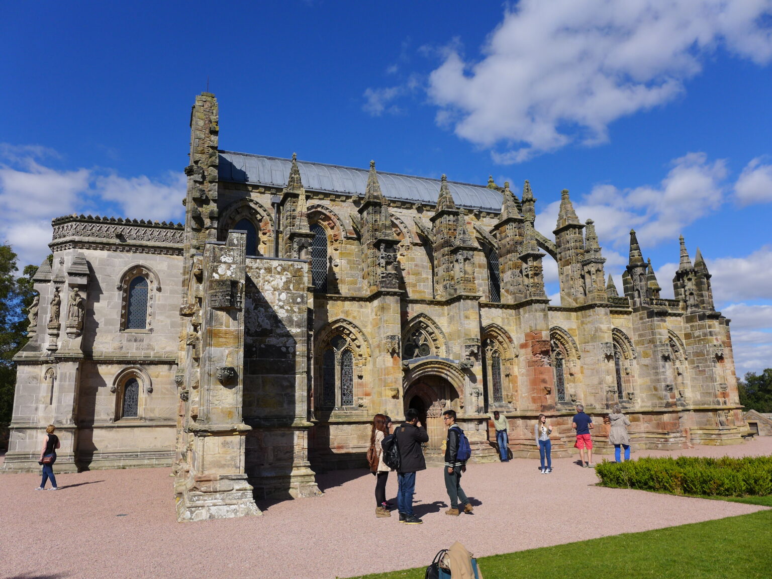 Unveiling the Secrets of Rosslyn Chapel and Scottish Borders - browser 